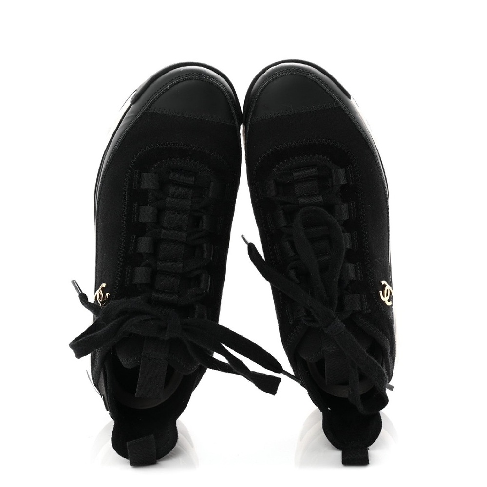CHANEL Women's Sleek Black Sneakers - Picture 7 of 9
